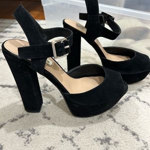 Steve Madden black heels